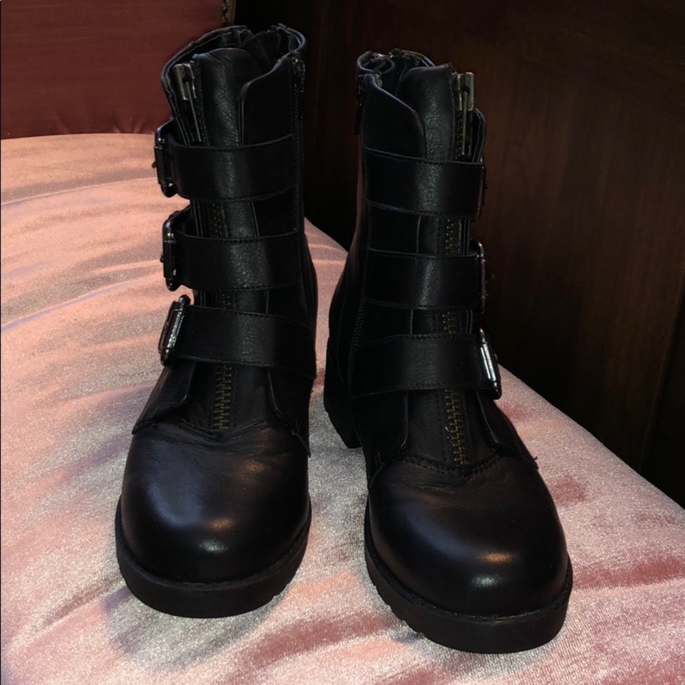 Aldo Travara Black Leather Boot Size 7. - Picture 2 of 8